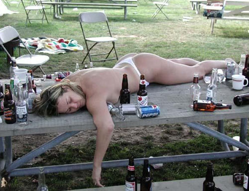 naked-drunk-woman_500x383.jpg